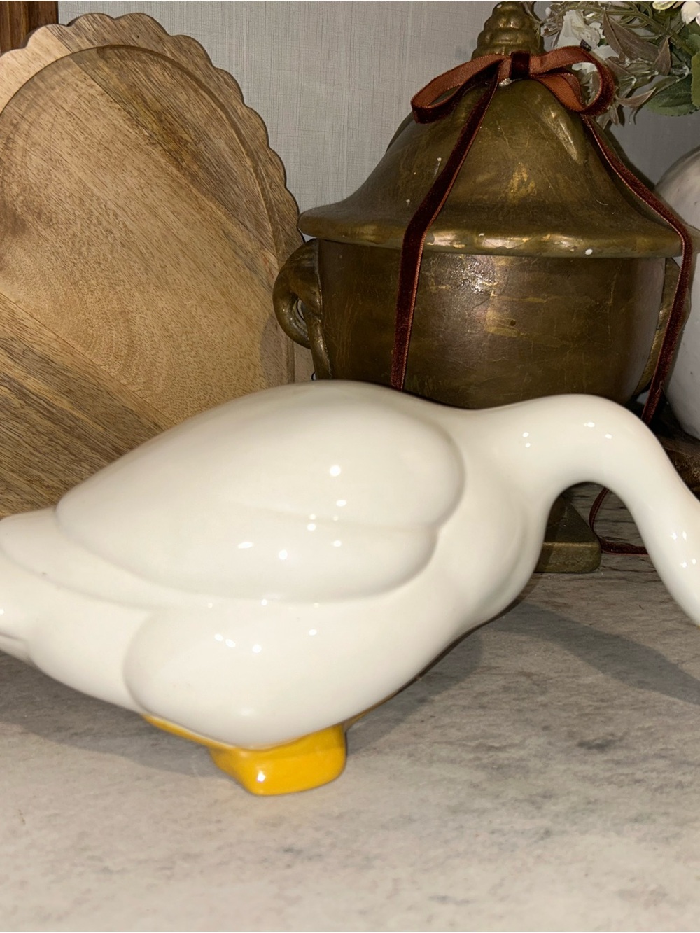 Vintage Delta Co. country goose - Decorative Home Art
